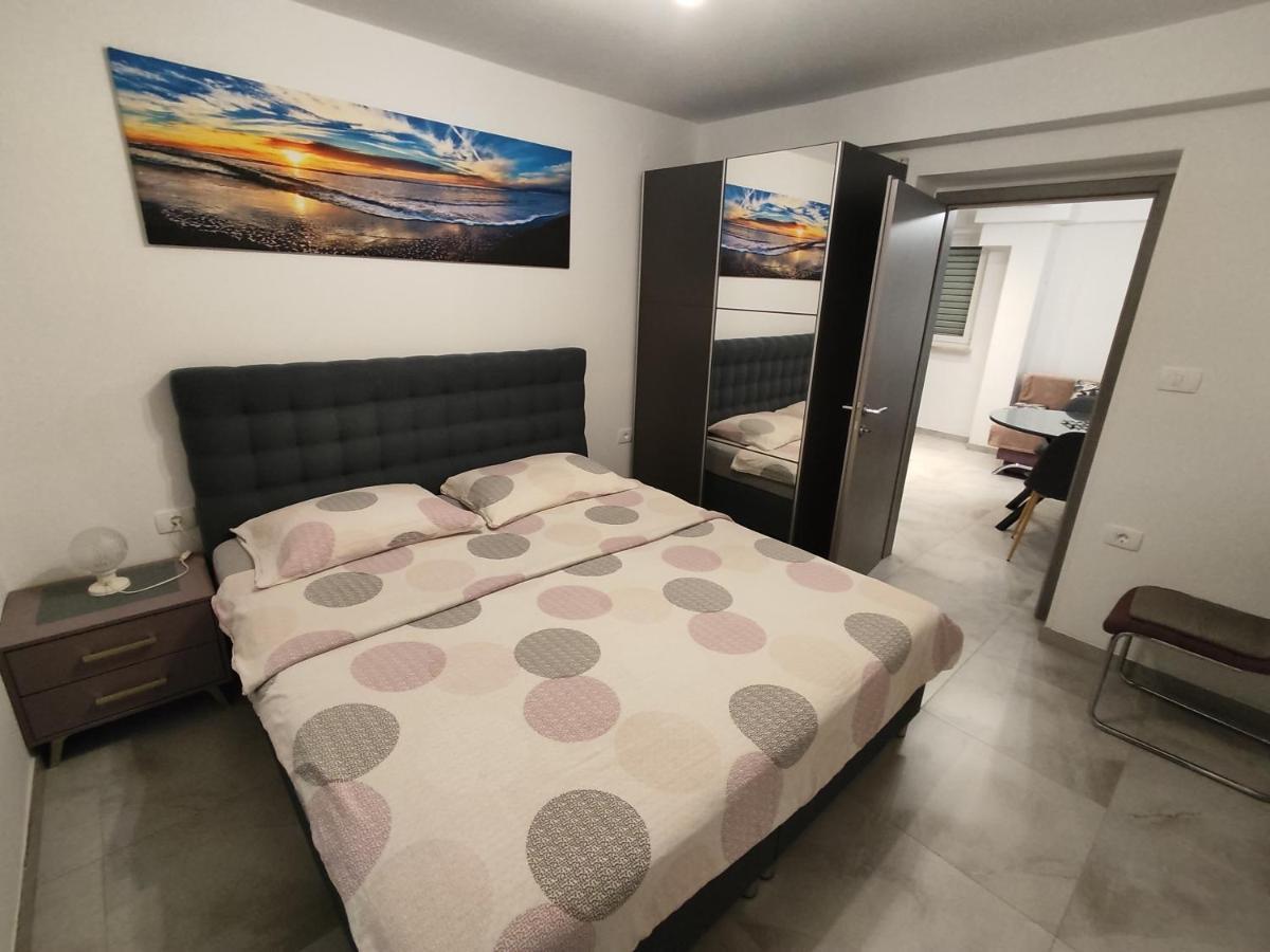 Samec Apartment